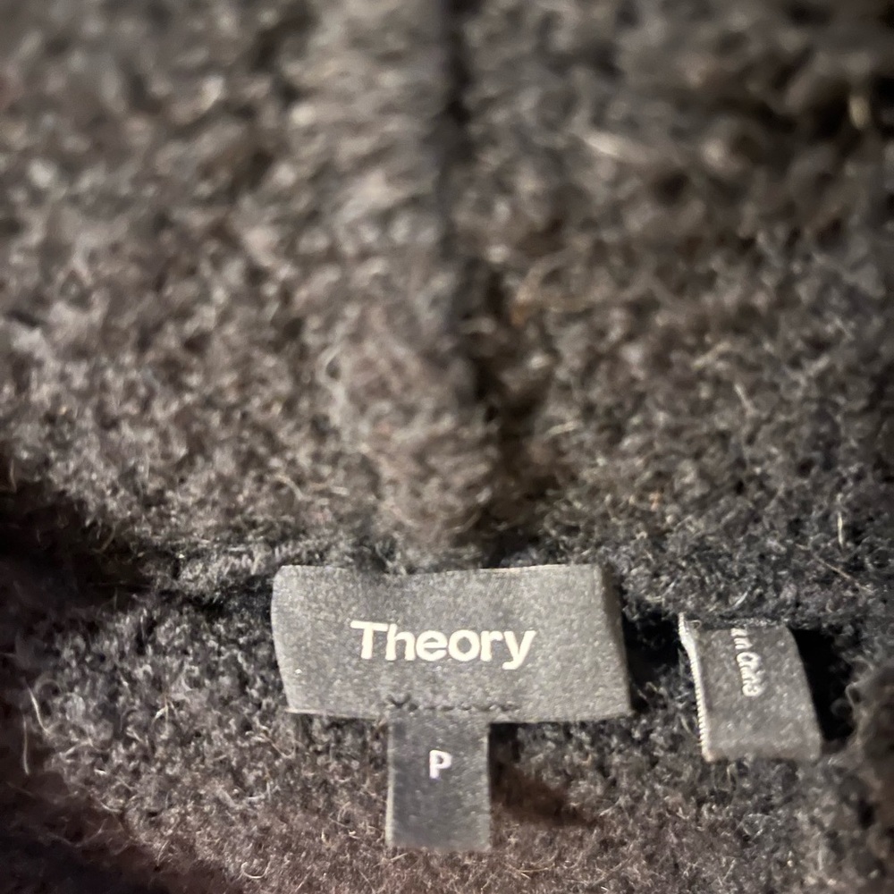 Theory Oversized Wool Blend Sweater - Picture 3 of 3